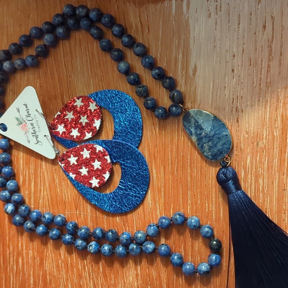 Brand New earrings and necklace - Picture 4 of 4